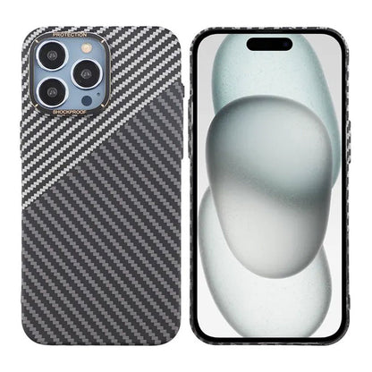 iPhone 15 Pro Max Mobilskal i Kolfiber - Svart/Vit